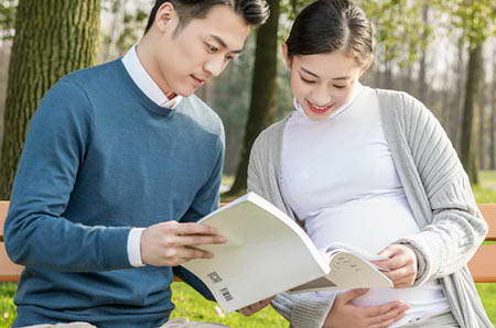 解读怀孕期间螃蟹摄入的风险 35岁孕妈连吃6只螃蟹后流产 (怀孕期间资讯)