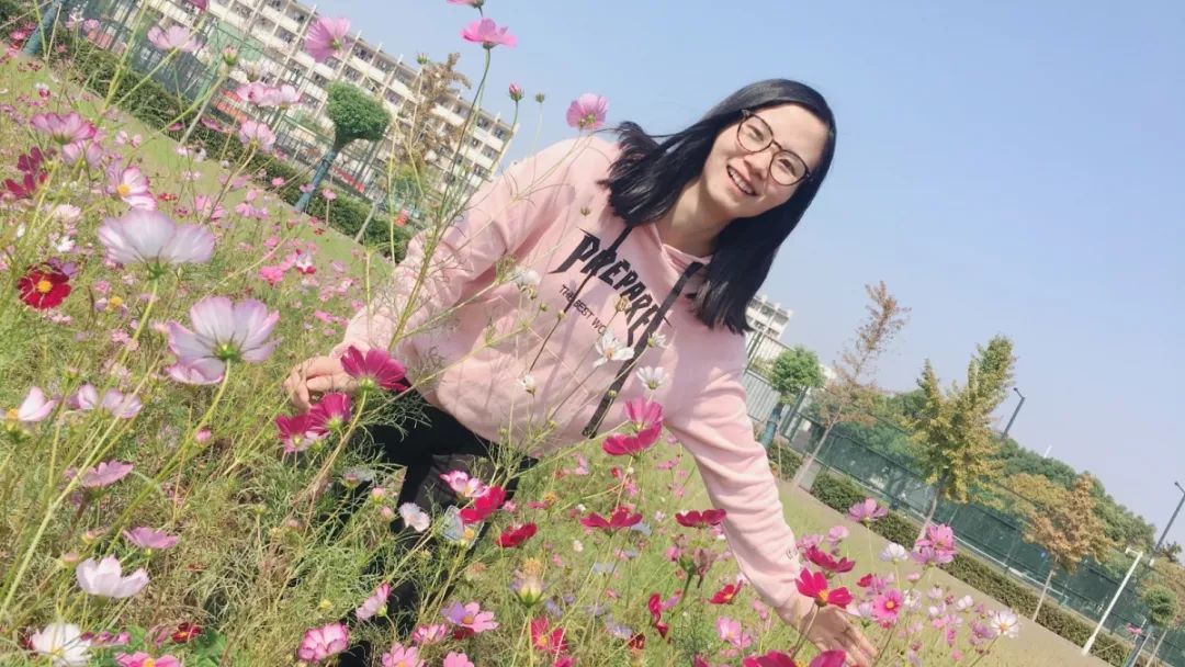 吴柳芳只是冰山 擦边无孔不入 (我只是吴柳莹)