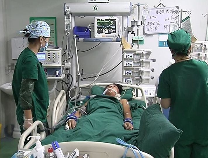 揭示重症监护室中生命与死亡的纠葛 重症之窗 (揭示重症监护的目的)