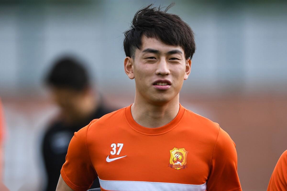 内尔松卢斯